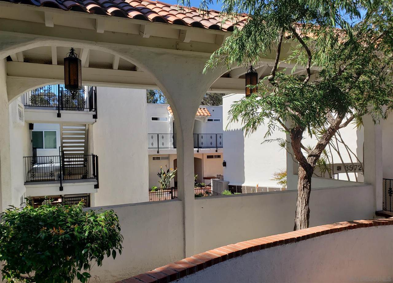 3972 Jackdaw Street - Photo 1