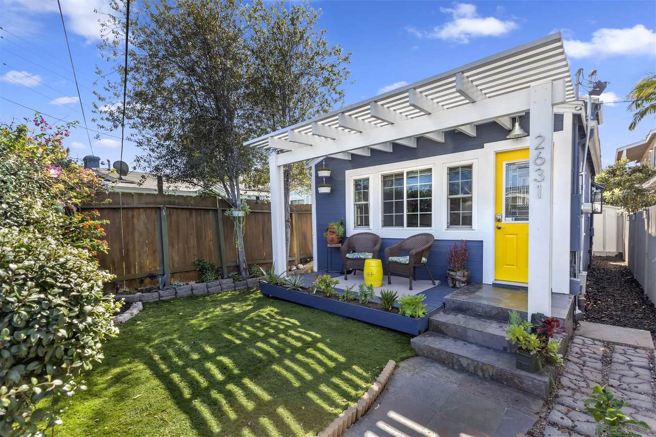 2631 Howard Ave - Photo 1