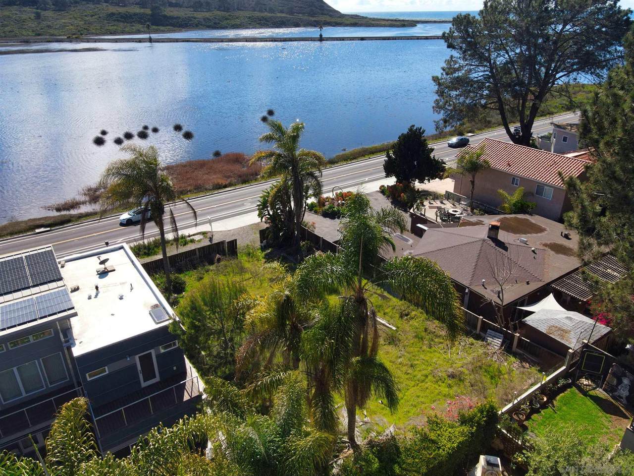 2560 Carmel Valley Rd - Photo 1