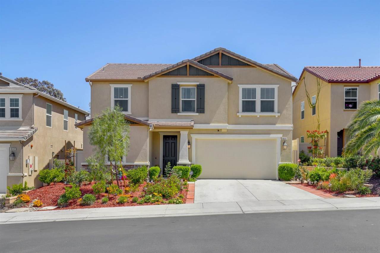 8641 Camden Dr - Photo 1