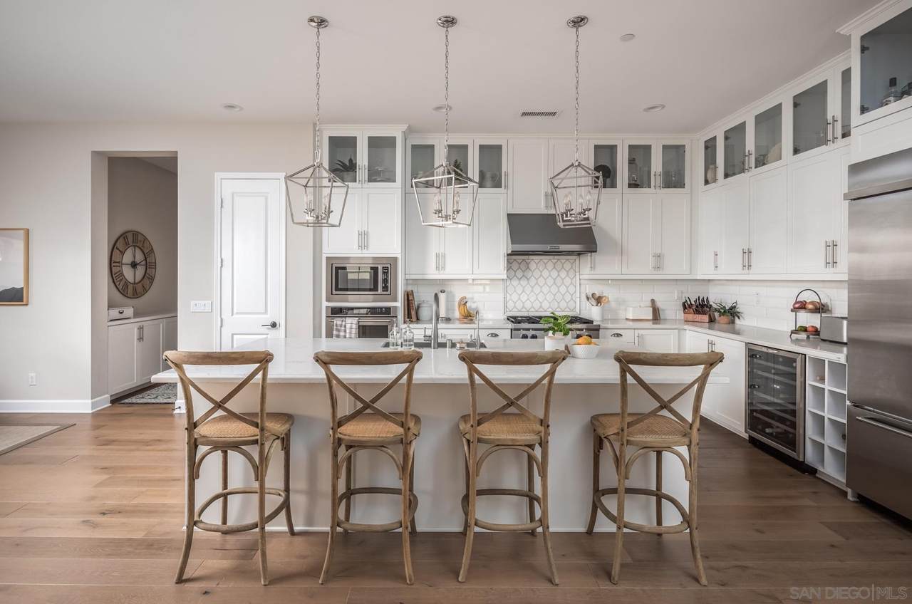 208 Lapis Way - Photo 1