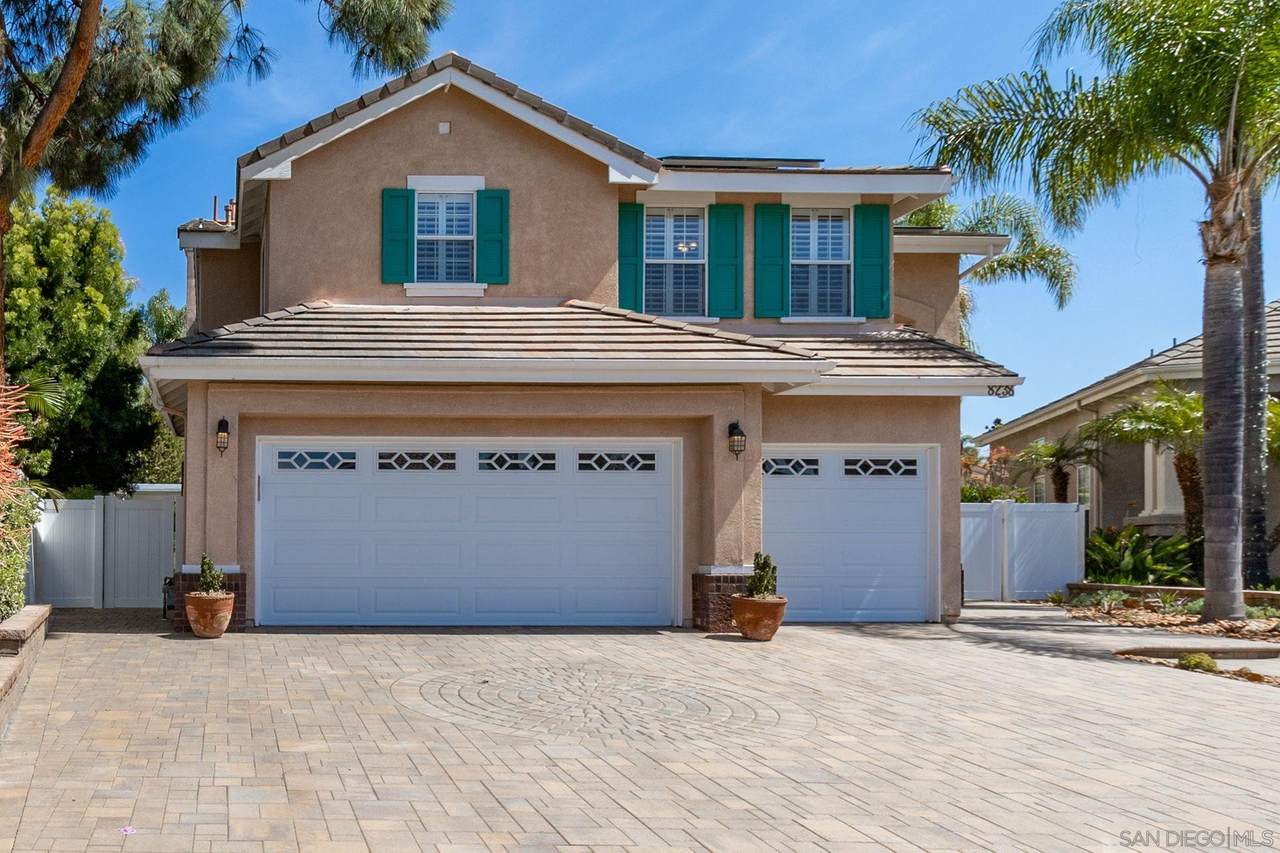 8238 Cichlid Way - Photo 1