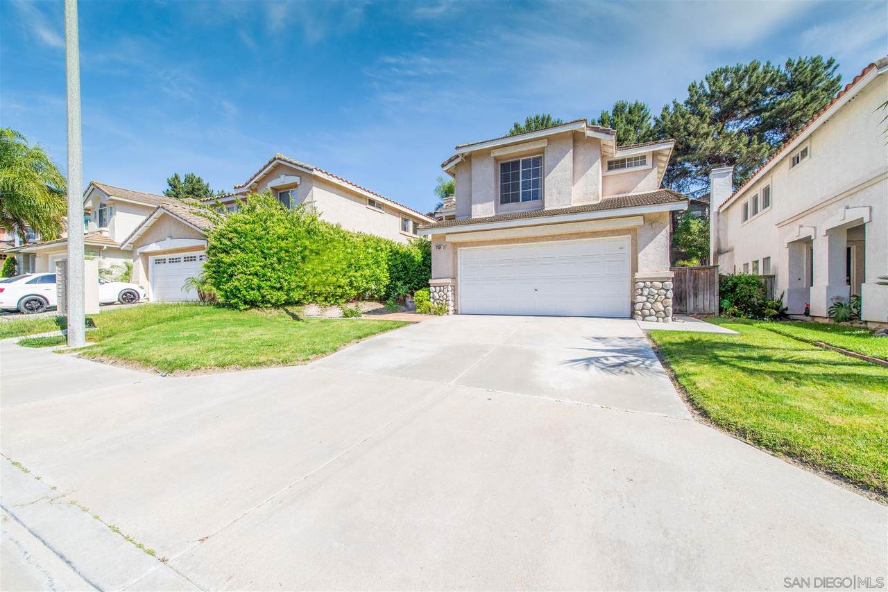 2354 Eastridge Loop - Photo 1