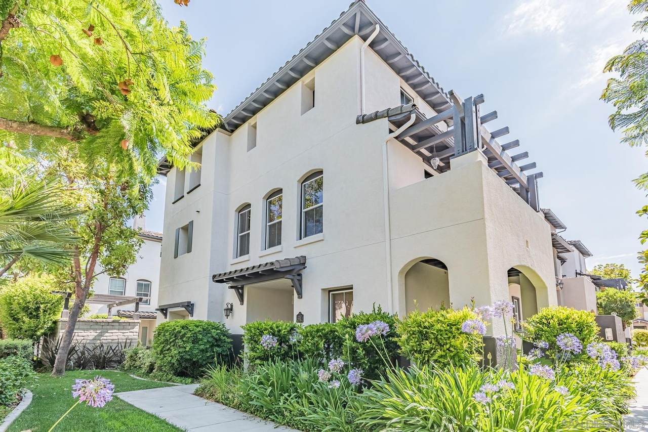 2157 Dovetail - Photo 1