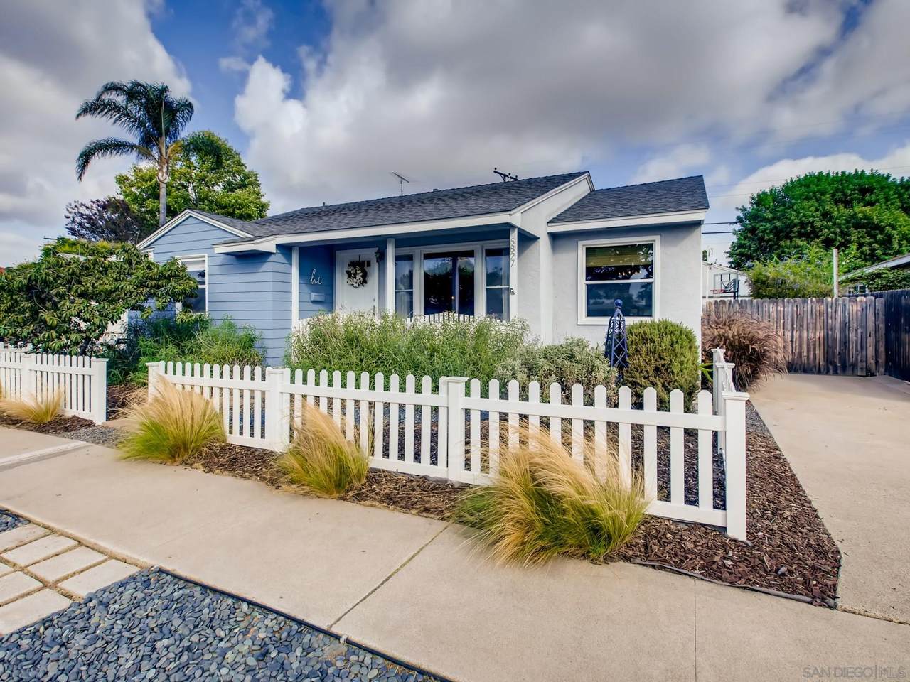 6827 Glenroy St - Photo 1