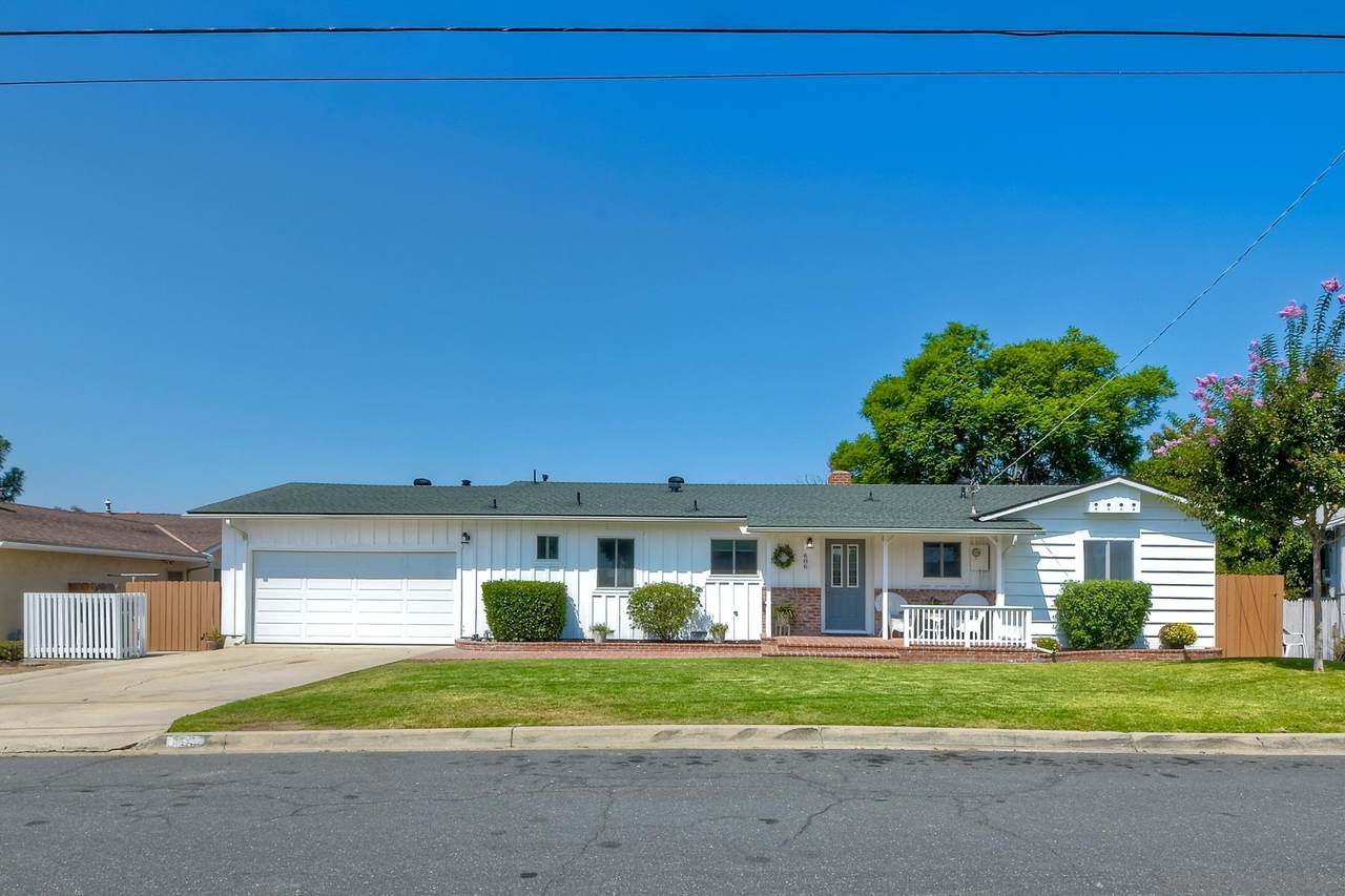 686 Carlow Way - Photo 1