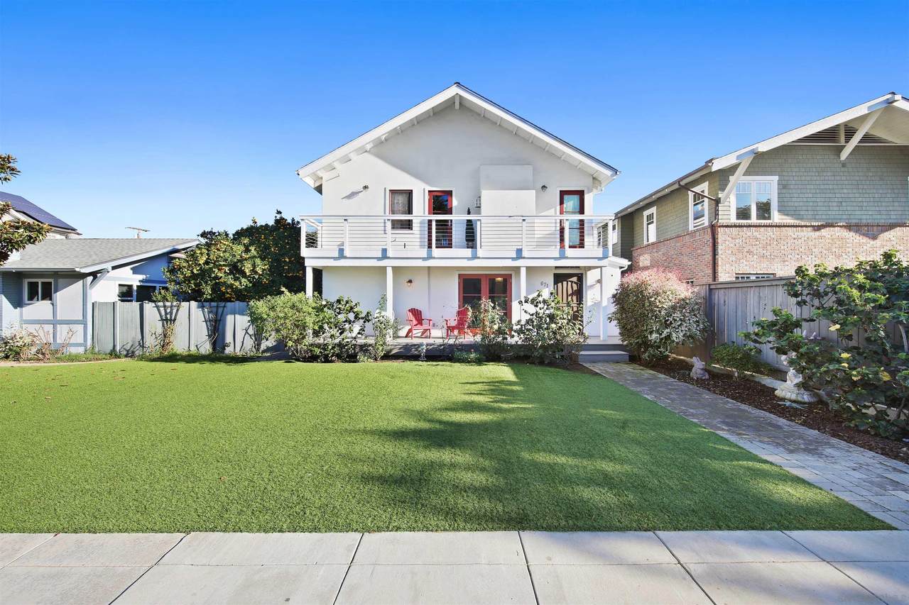 671 B Avenue - Photo 1