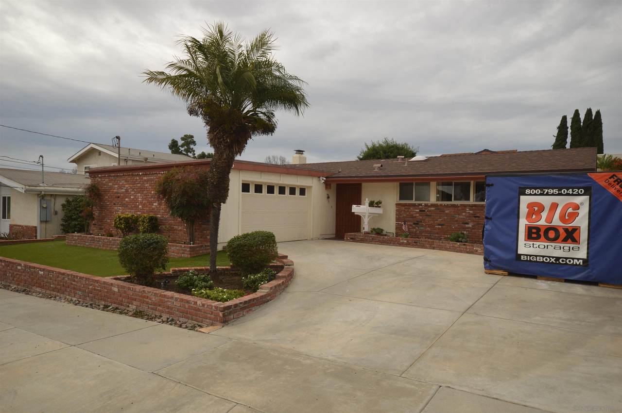 3526 Marathon Dr - Photo 1