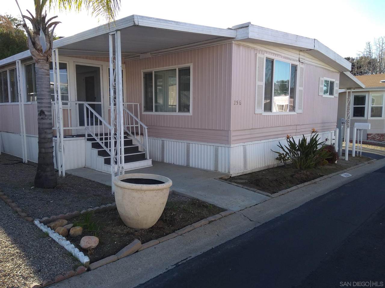 525 El Norte Parkway - Photo 1