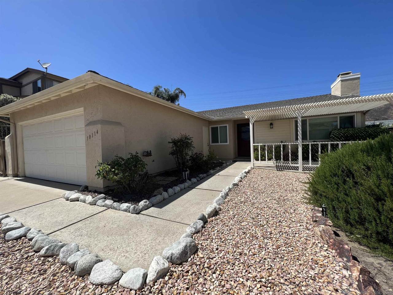10114 Prince Charming Ln - Photo 1