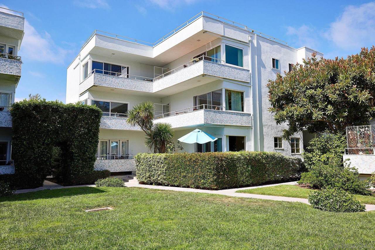 2362 Torrey Pines Road - Photo 1
