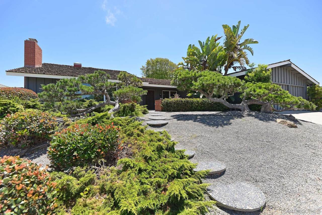 8515 Prestwick Dr - Photo 1
