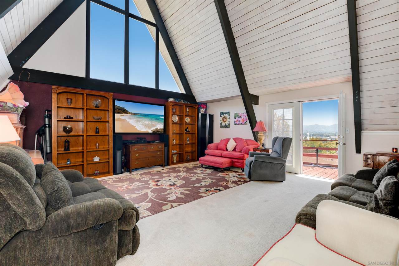 1623 Cliffdale Rd - Photo 1
