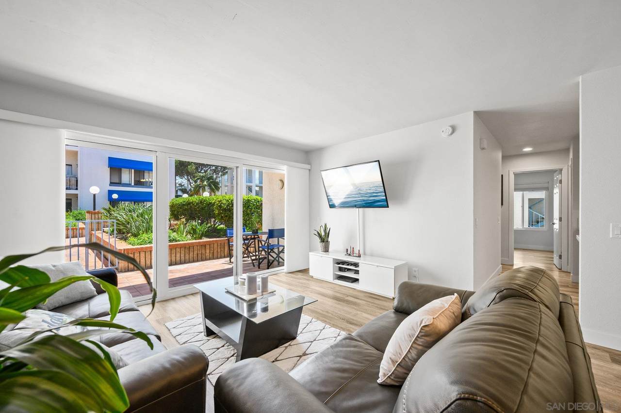 8324 Regents Rd - Photo 1