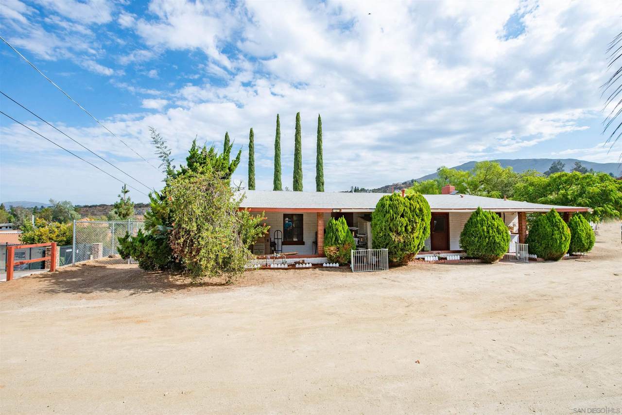 1415 Rock Ter - Photo 1