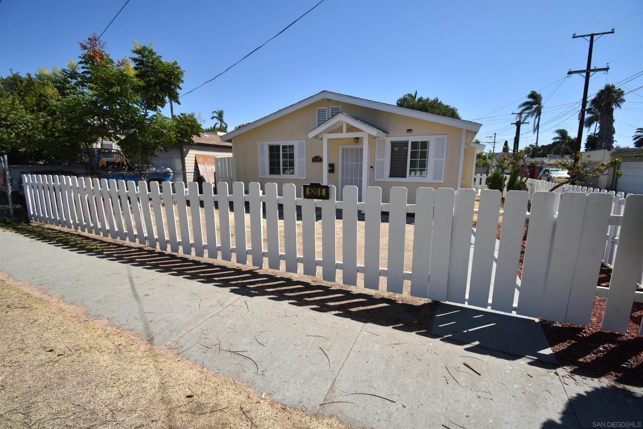 620 4th St - Photo 1