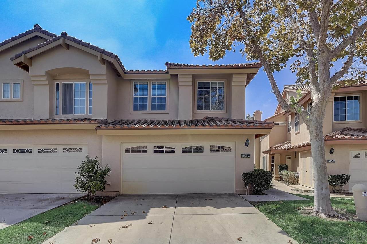 1030 Baywood Cir - Photo 1