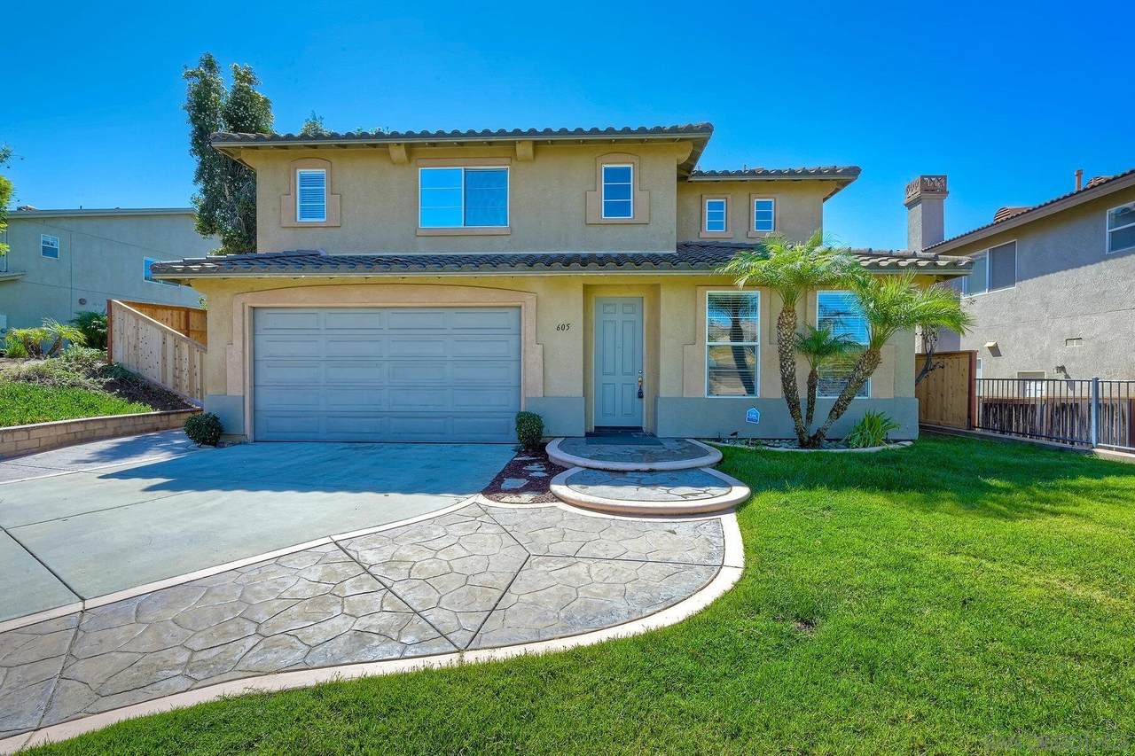 605 Hillside Way - Photo 1