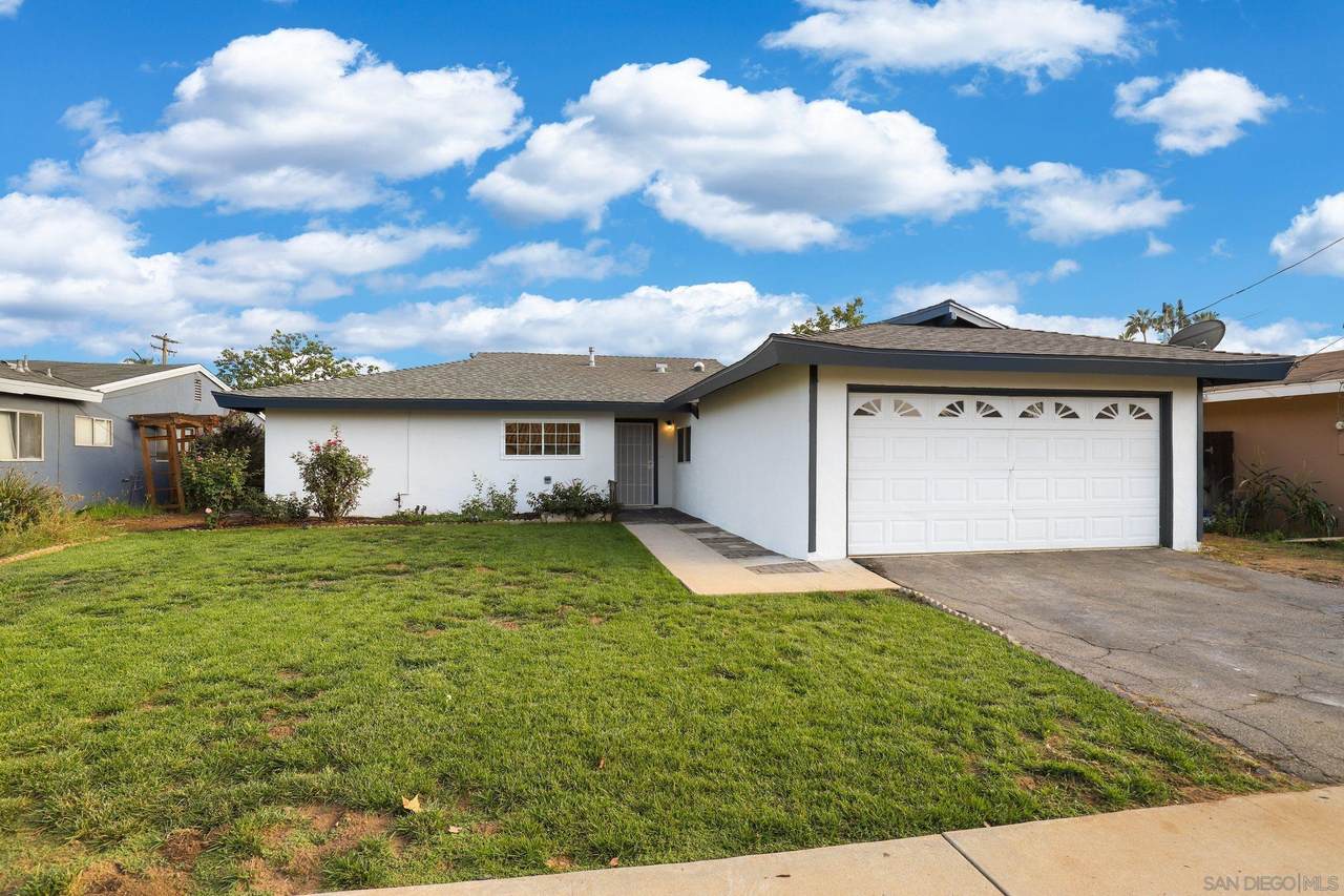 1929 Oak Hill Dr - Photo 1