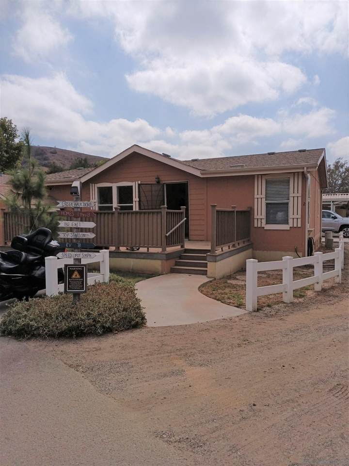 1631 Harbison Canyon - Photo 1