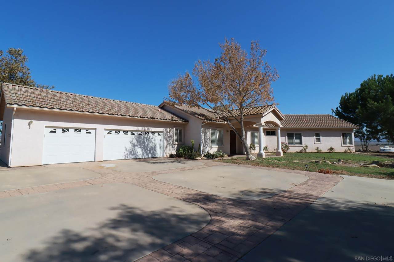 17459 Highlander Drive - Photo 1