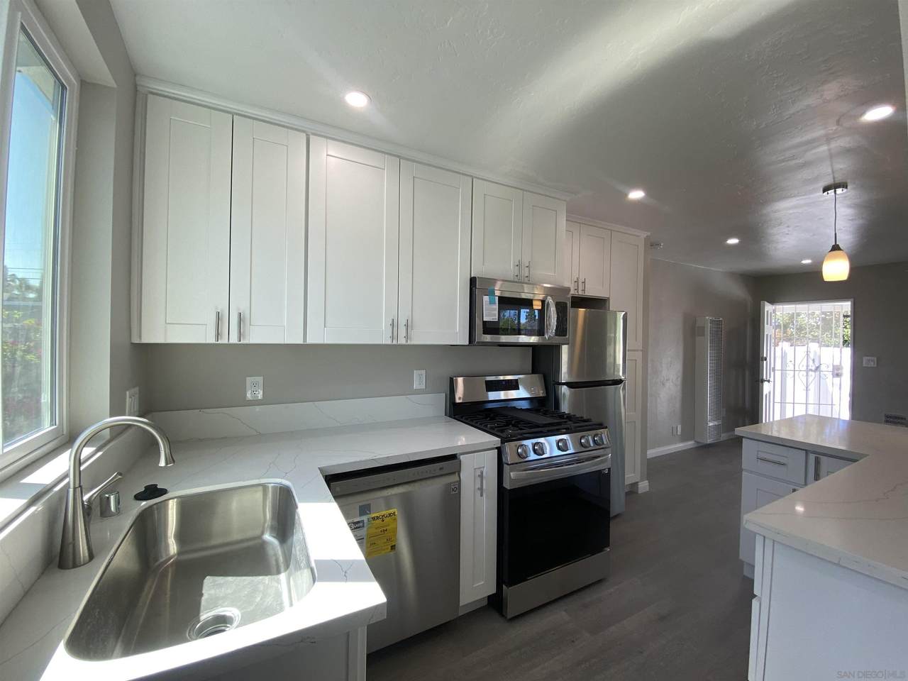 2605 Magnolia Ave. - Photo 1