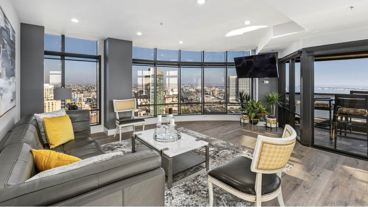 200 Harbor Dr - Photo 1
