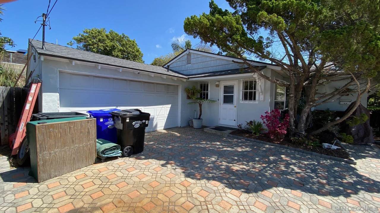 2427 Grandview Street - Photo 1