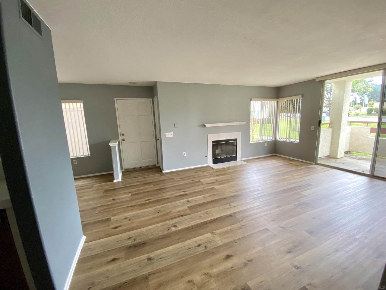 400 Stoney Point Way - Photo 1