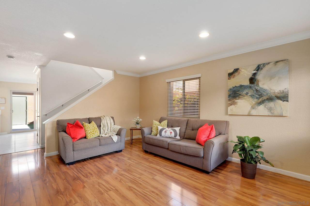 1405 Broadway - Photo 1