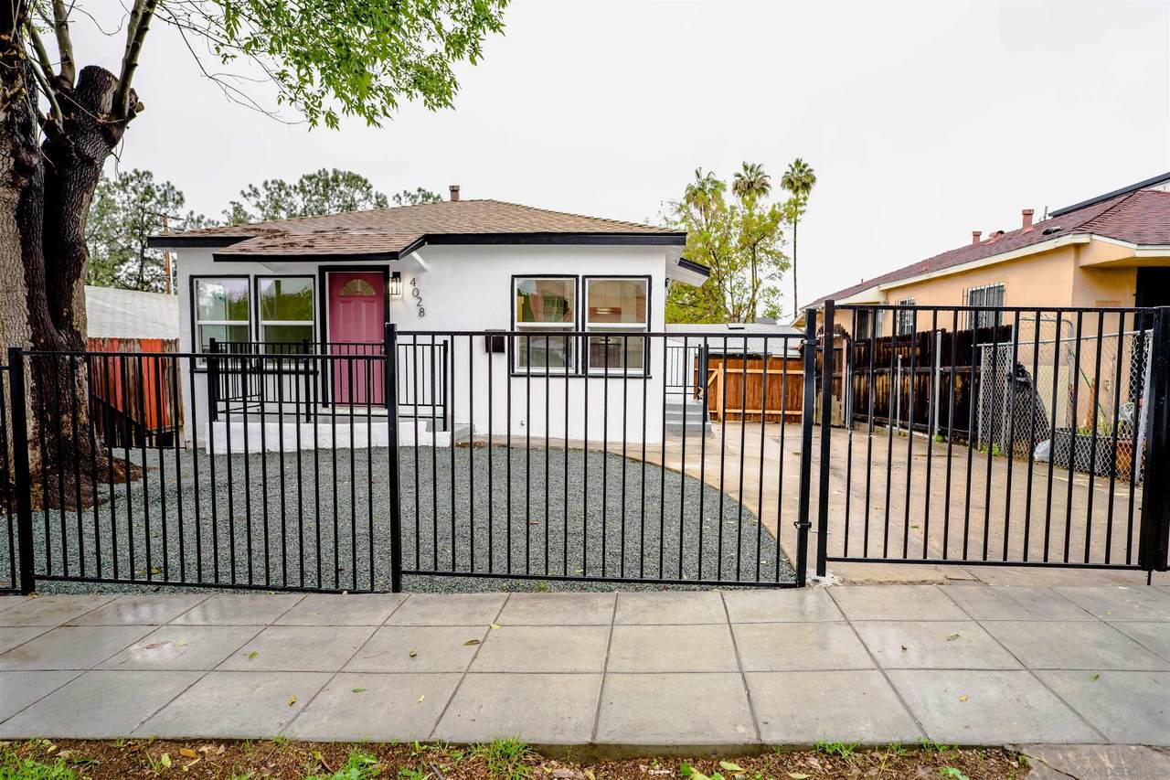 4028 49th - Photo 1