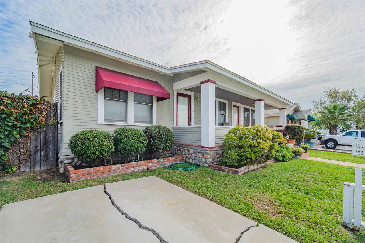 4017 Swift Avenue - Photo 1