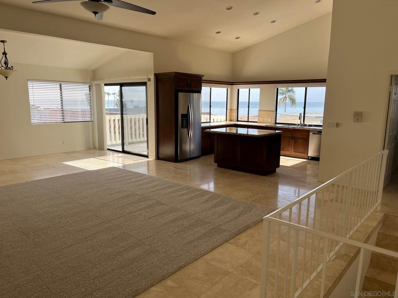 409 B Monterey Ln - Photo 1