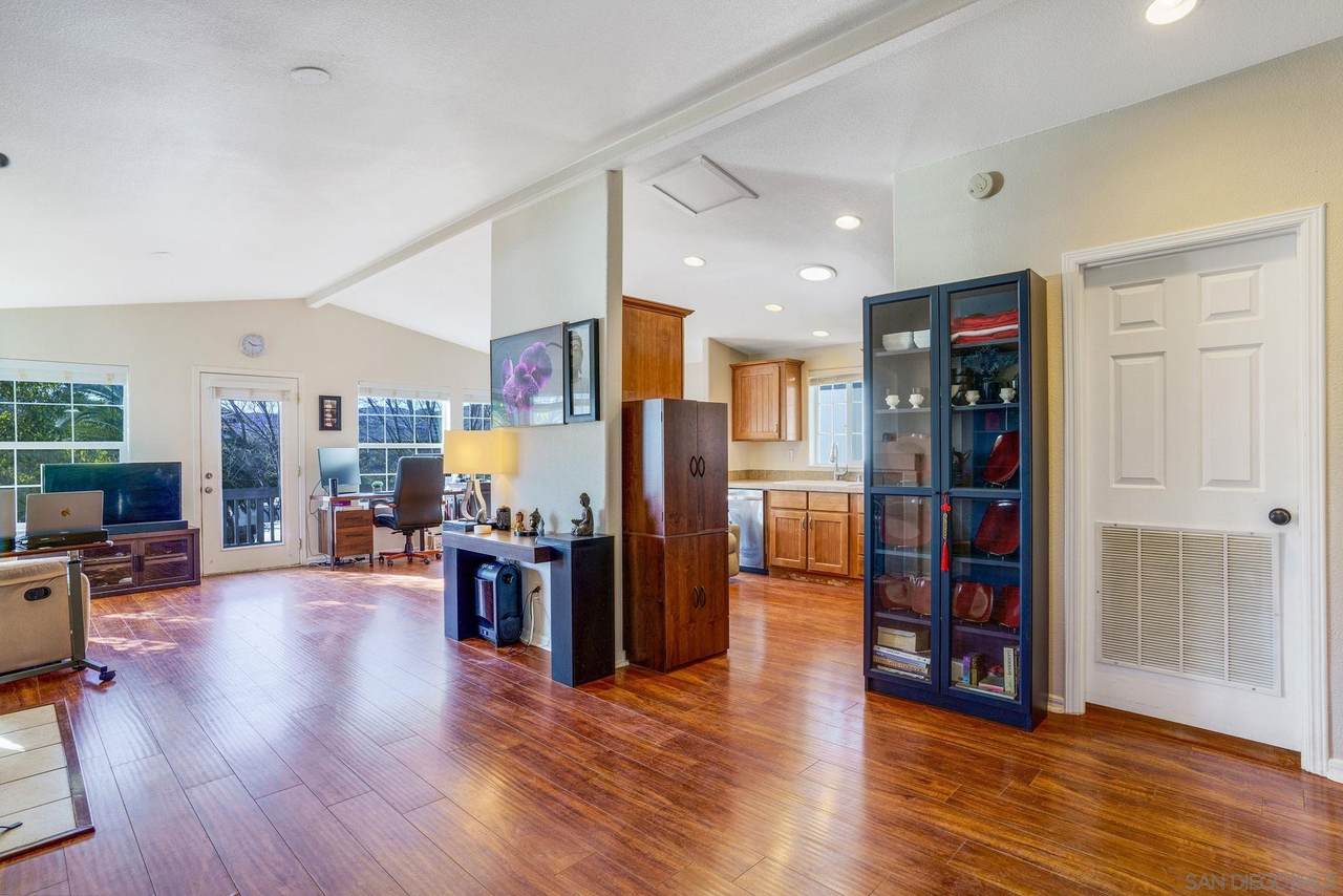 10001 Dunbar Ln - Photo 1