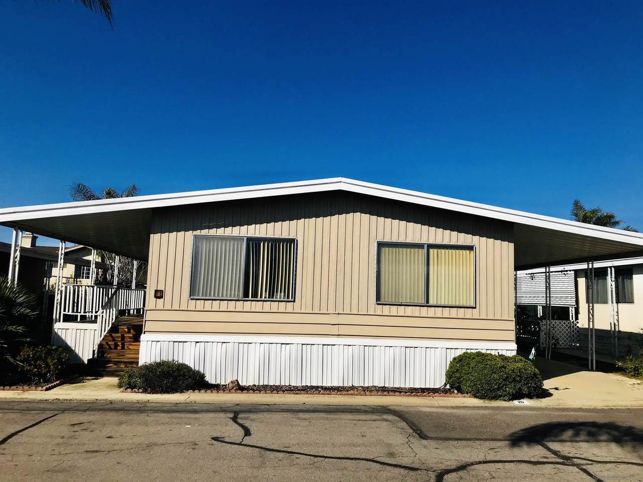 1212 H Street - Photo 1
