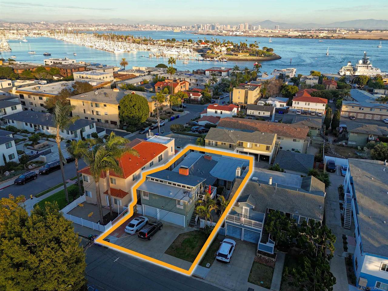 335-39 San Elijo St - Photo 1