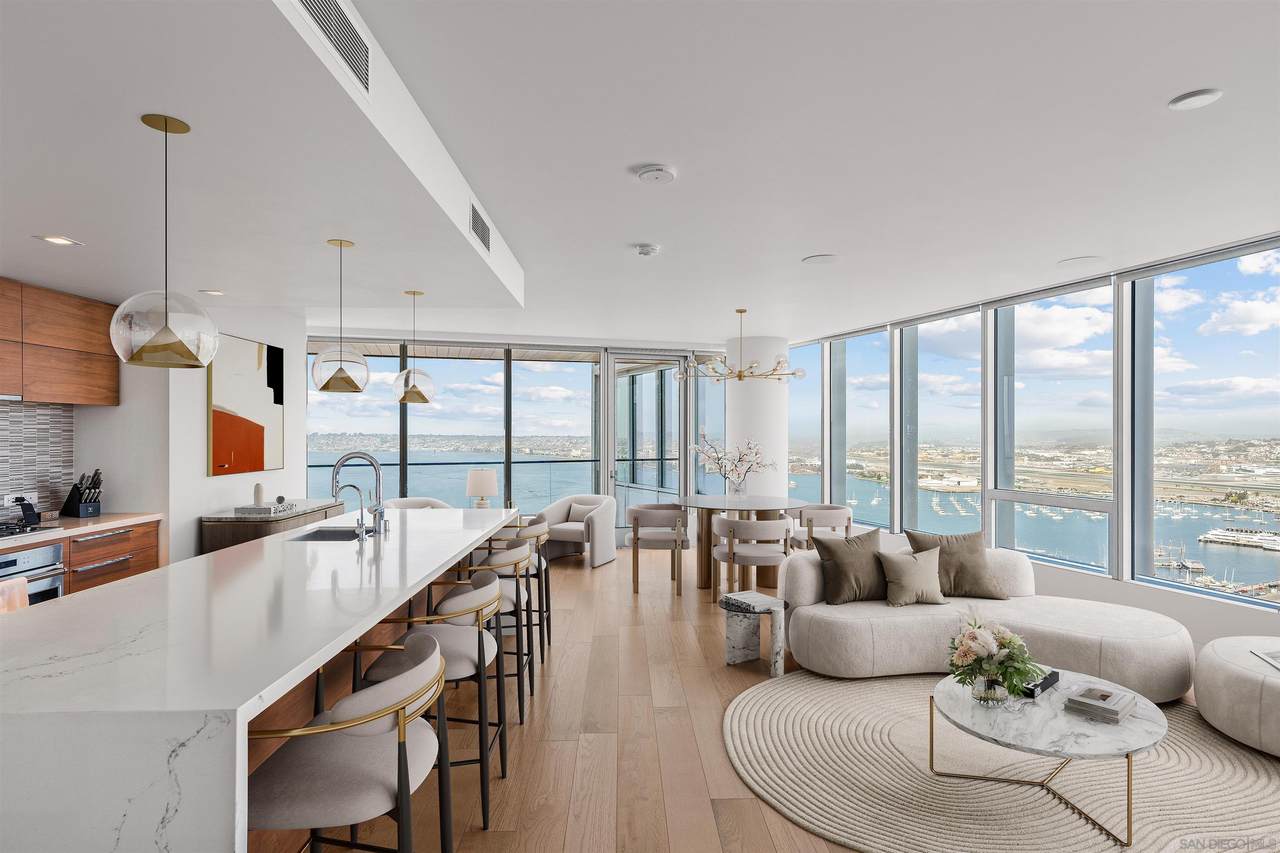 888 E Street - Photo 1