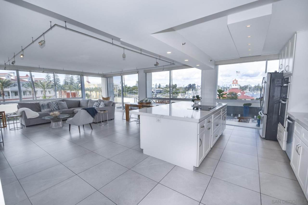 1710 Avenida Del Mundo - Photo 1