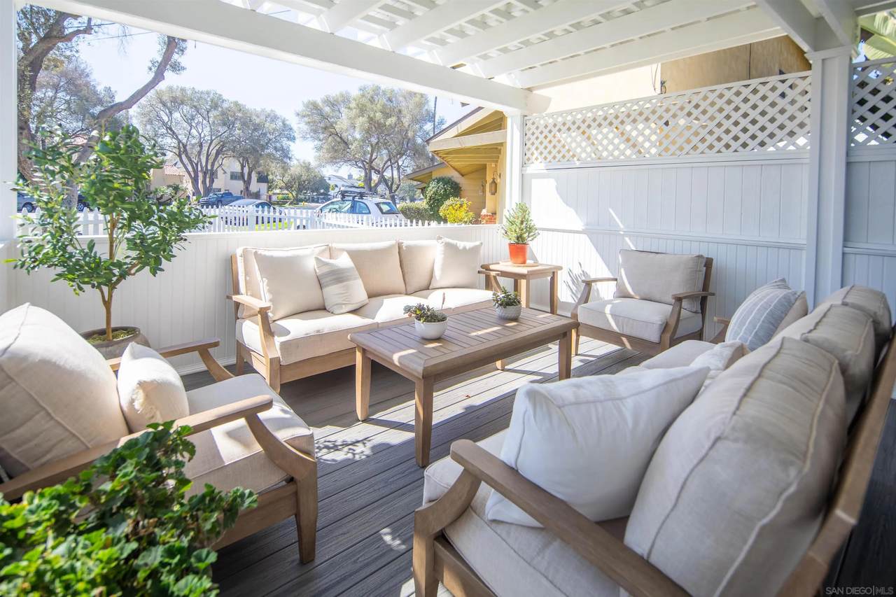 950 Olive Ave - Photo 1