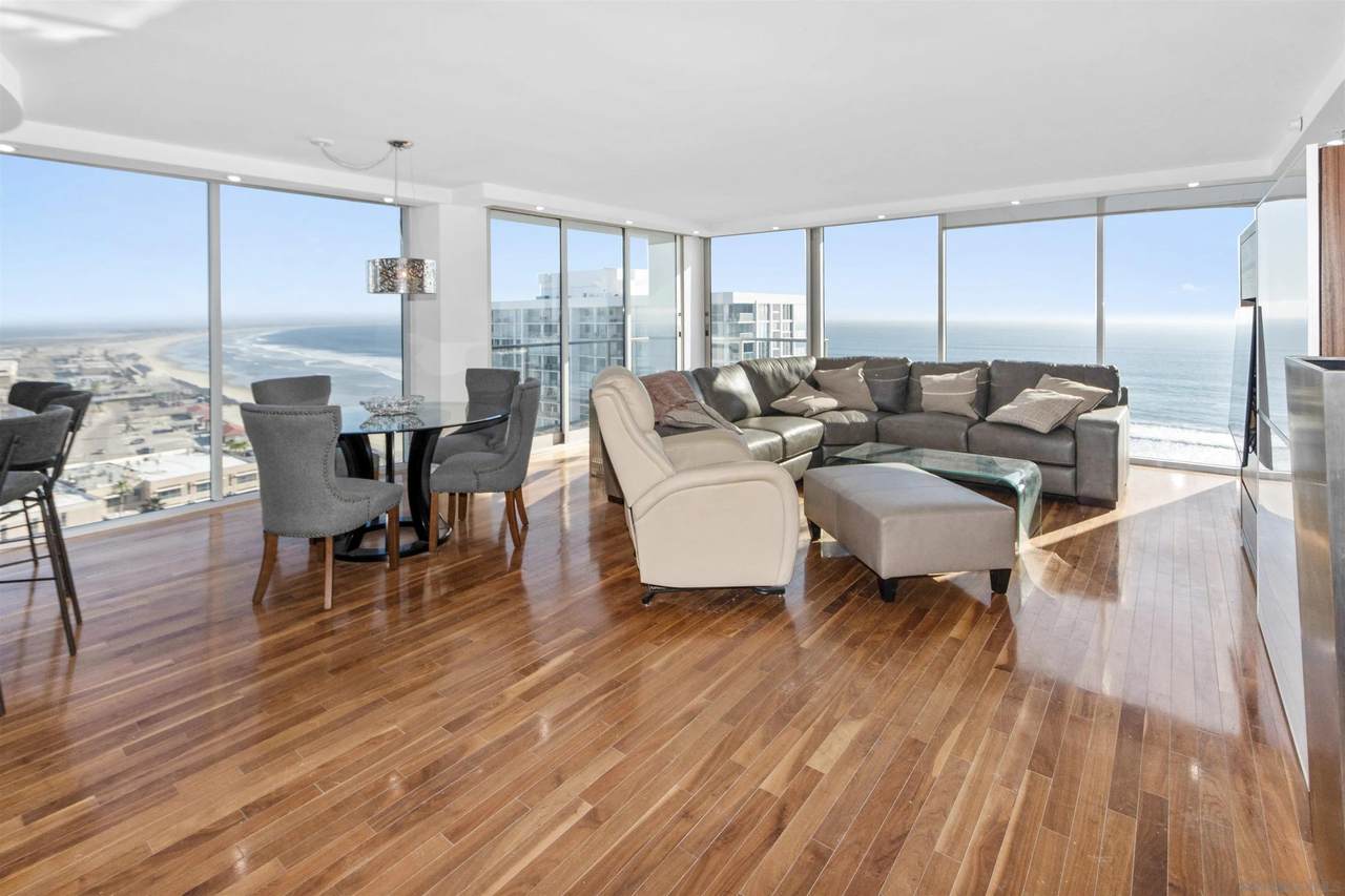 1810 Avenida Del Mundo - Photo 1