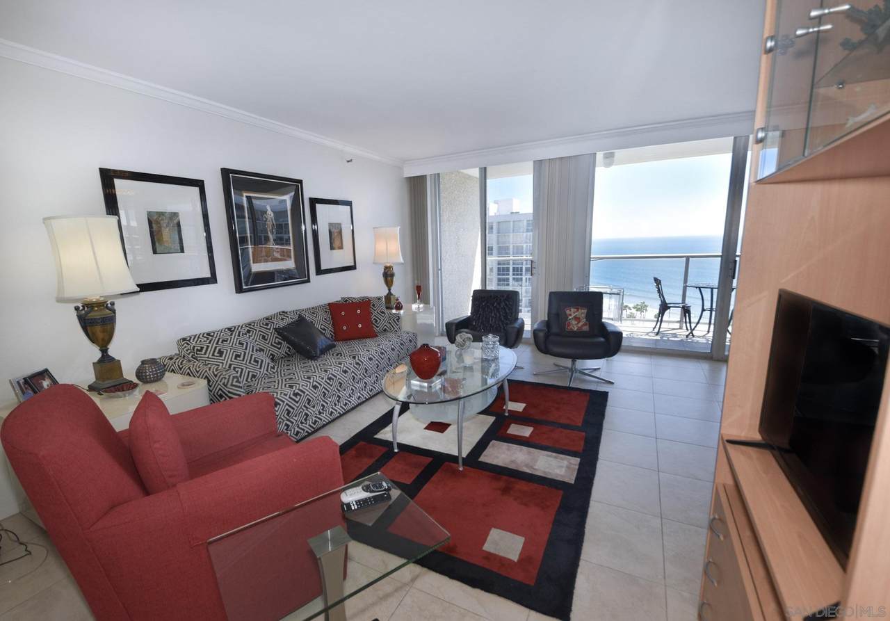 1750 Avenida Del Mundo - Photo 1