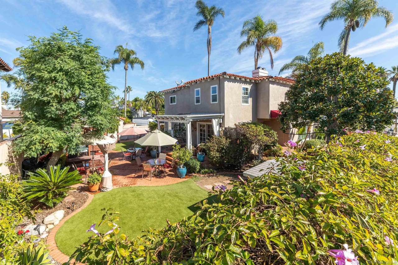 625 4th Street - Photo 1