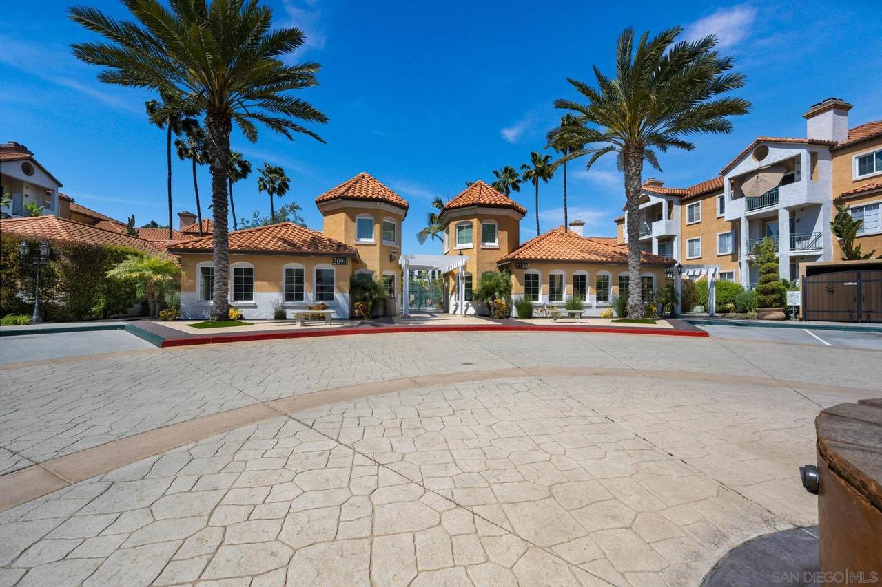 2150 Camino De La Reina - Photo 1
