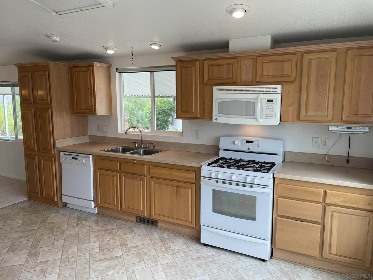 https://bt-photos.global.ssl.fastly.net/sandiego/1280_boomver_1_250029192-2.jpg
