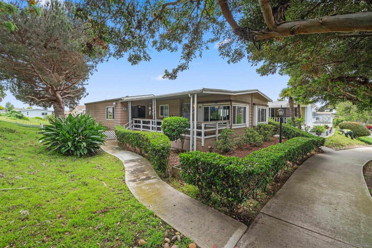 3340 Del Sol Blvd - Photo 1