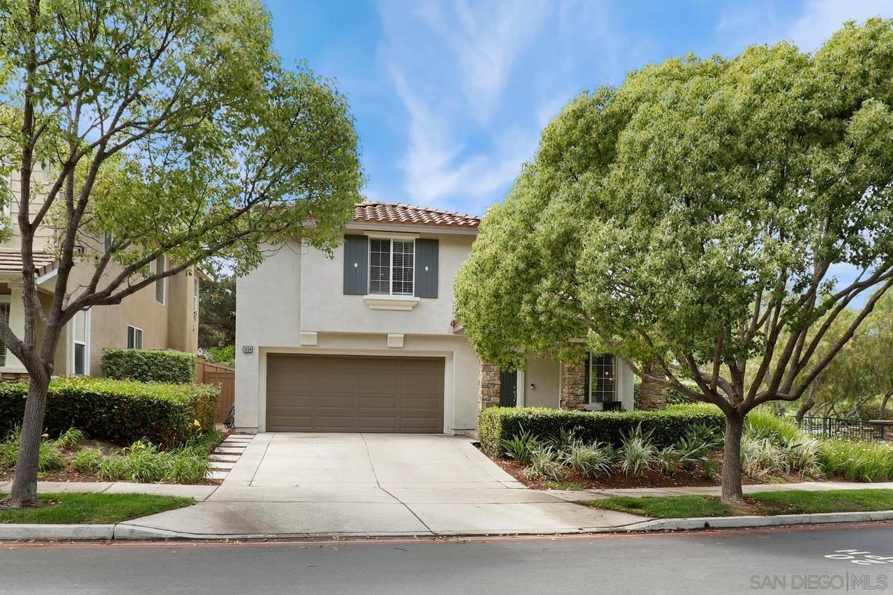 1694 Carriage Cir - Photo 1