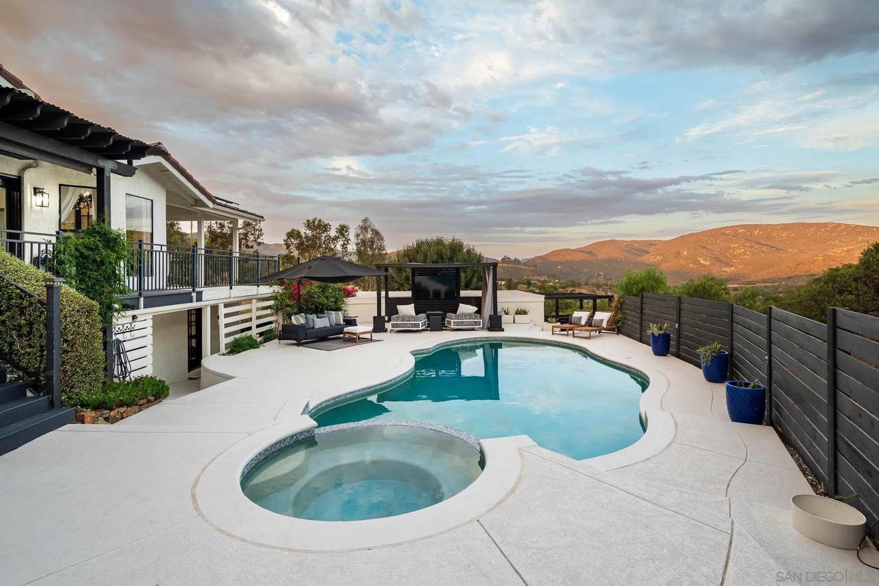 https://bt-photos.global.ssl.fastly.net/sandiego/1280_boomver_3_250037320-1.jpg