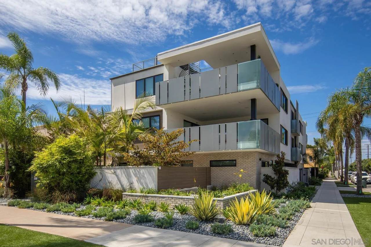 1014 5th St - Photo 1