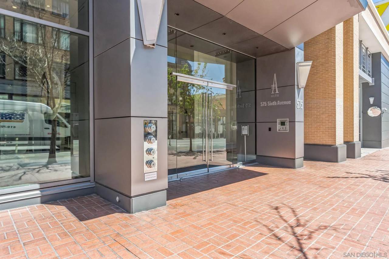 575 6Th Ave - Photo 1