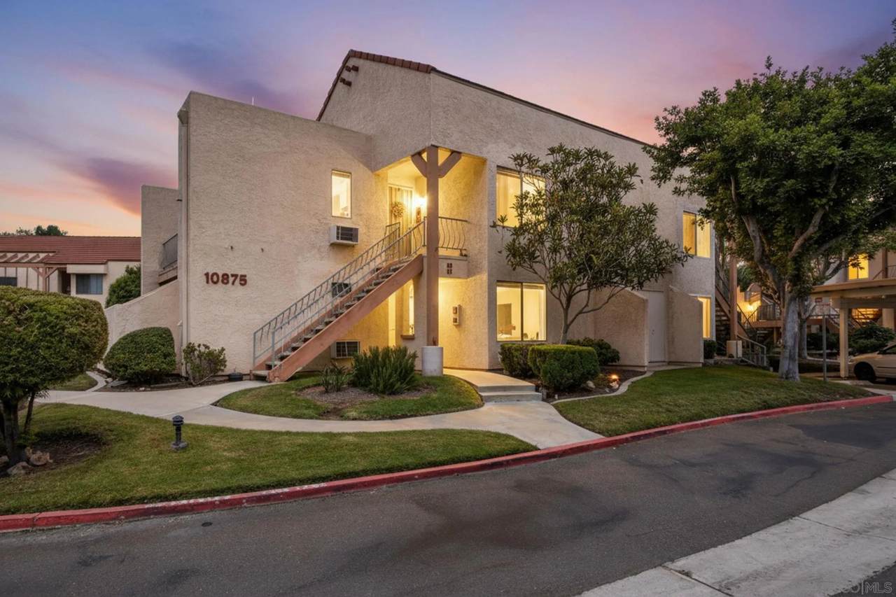 10875 Camino Ruiz - Photo 1